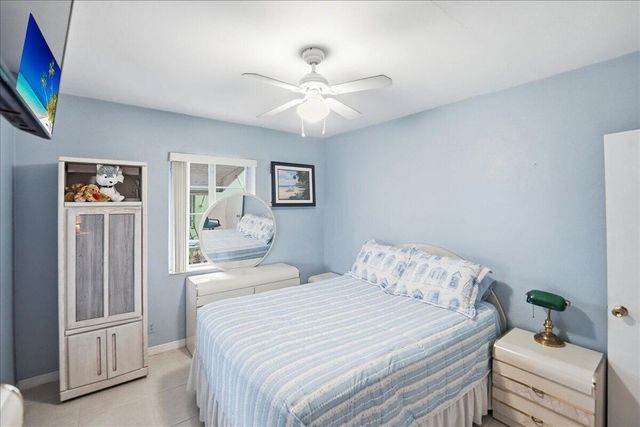 1219 N E Street, Lake Worth, FL 33460