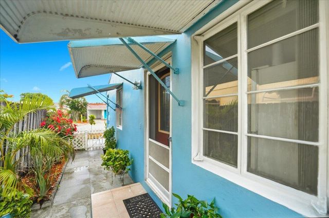 1219 N E Street, Lake Worth, FL 33460