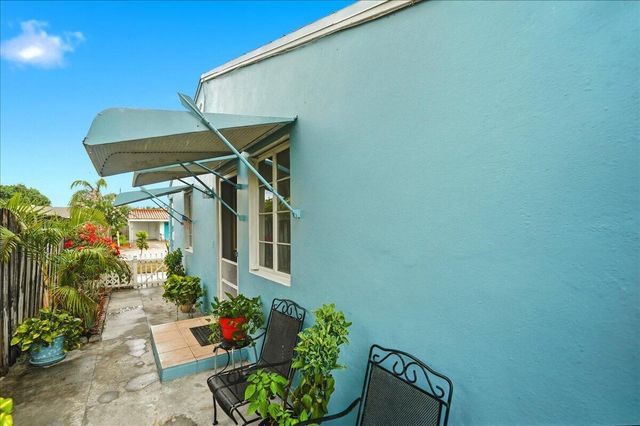 1219 N E Street, Lake Worth, FL 33460