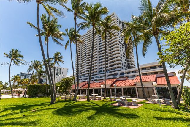 2555 Collins Ave 2205, Miami Beach, FL 33140