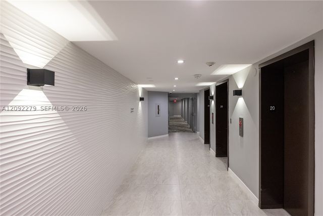 2555 Collins Ave 2205, Miami Beach, FL 33140