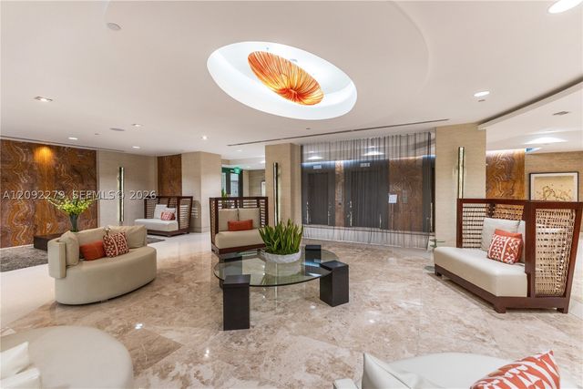 2555 Collins Ave 2205, Miami Beach, FL 33140