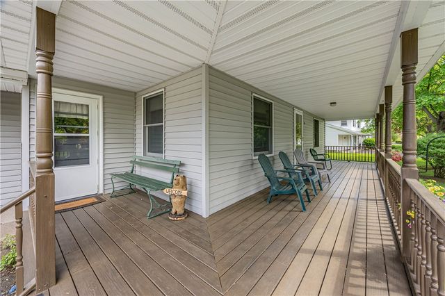 16 Hawley Drive, Webster, NY 14580