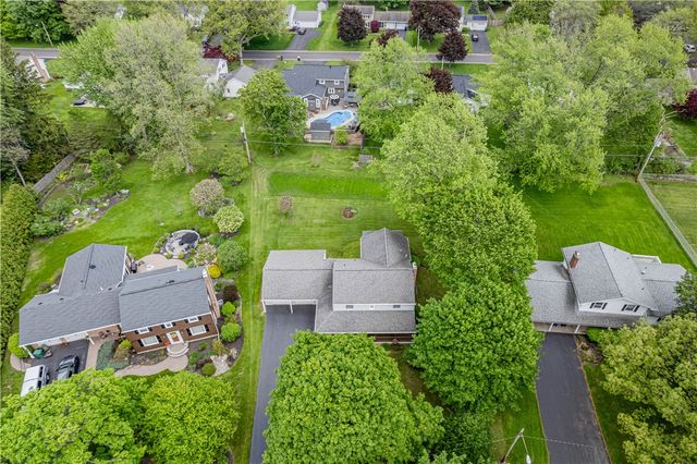 16 Hawley Drive, Webster, NY 14580
