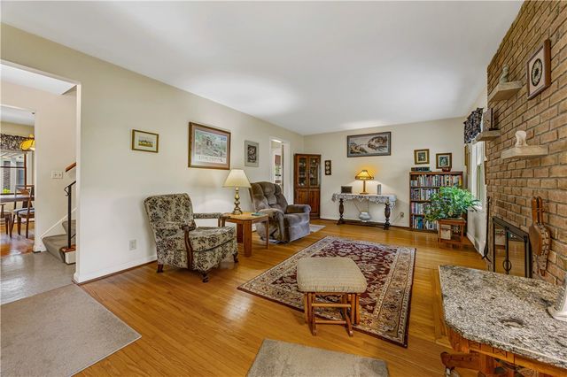 16 Hawley Drive, Webster, NY 14580