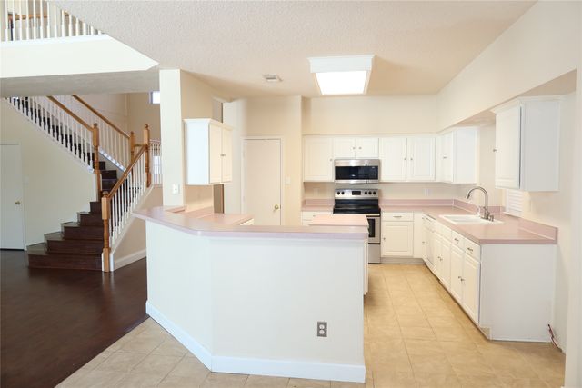 4419 Malvern Hill Road, Grand Prairie, TX 75052