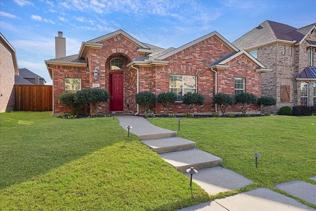 682 Crockett Drive, Lavon, TX 75166