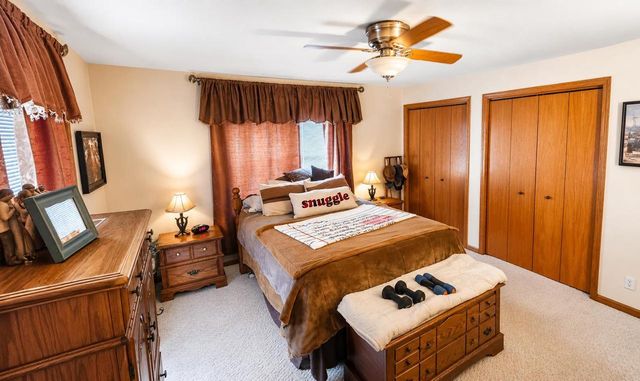1352 Windsor Circle, Watertown, WI 53098