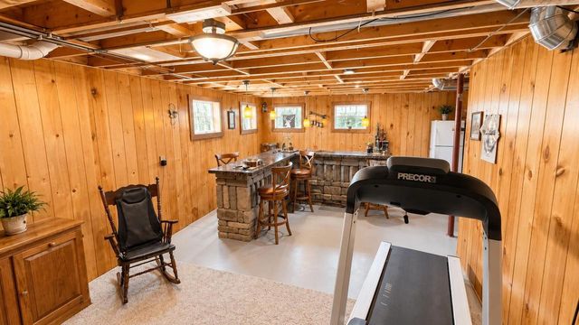1352 Windsor Circle, Watertown, WI 53098
