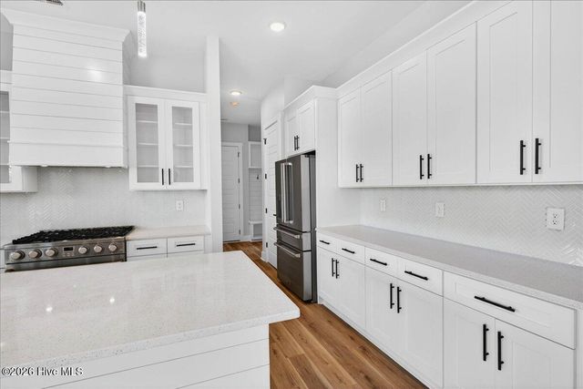 520 S Middleton Drive NW, Calabash, NC 28467