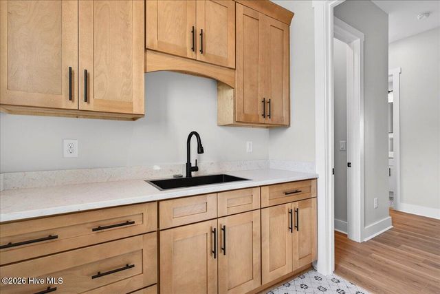 520 S Middleton Drive NW, Calabash, NC 28467