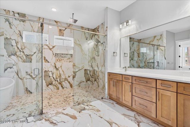 520 S Middleton Drive NW, Calabash, NC 28467