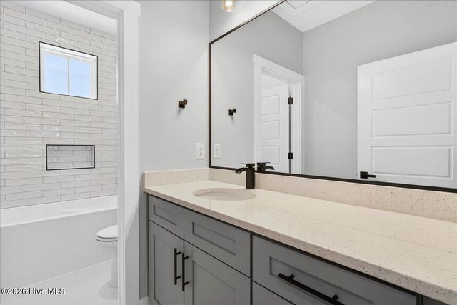 520 S Middleton Drive NW, Calabash, NC 28467