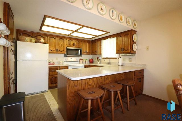 4212 S Southeastern Ave Avenue, Sioux Falls, SD 57103