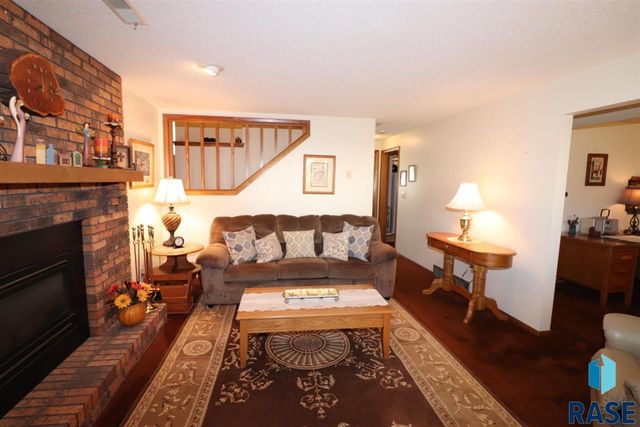 4212 S Southeastern Ave Avenue, Sioux Falls, SD 57103