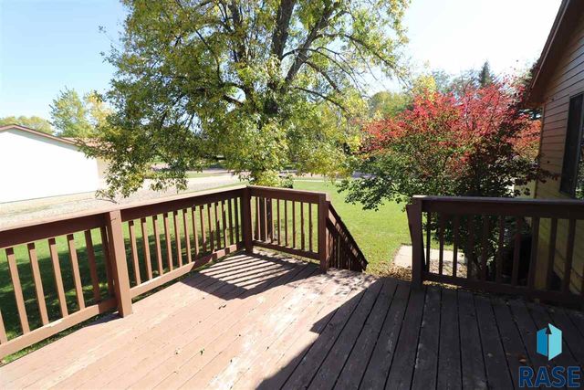 4212 S Southeastern Ave Avenue, Sioux Falls, SD 57103