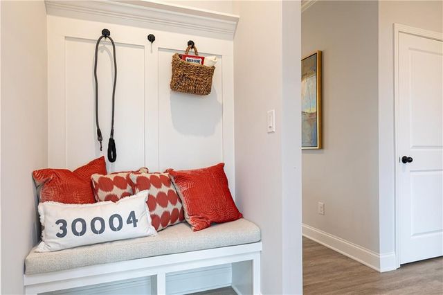 848 Leraes Way, Loganville, GA 30052