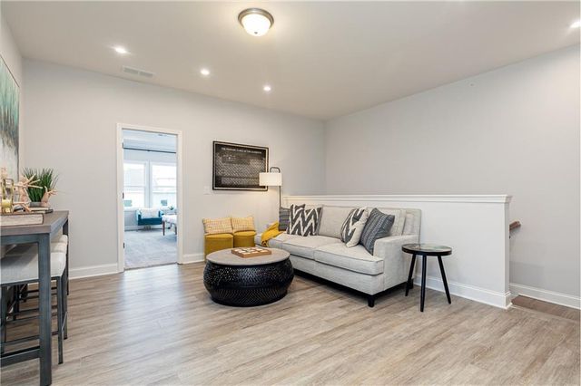 848 Leraes Way, Loganville, GA 30052