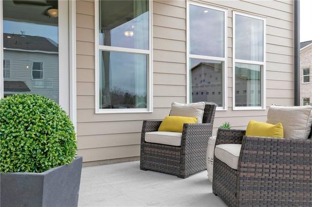 848 Leraes Way, Loganville, GA 30052