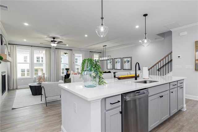 848 Leraes Way, Loganville, GA 30052