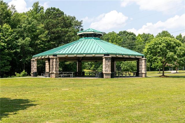 848 Leraes Way, Loganville, GA 30052