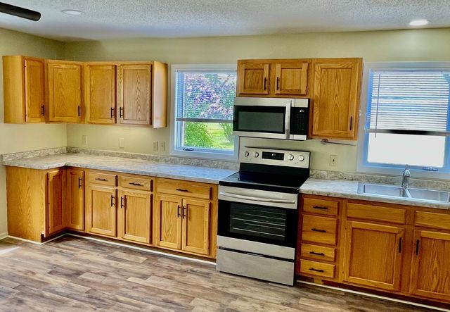 1408 11th Avenue NW, Austin, MN 55912