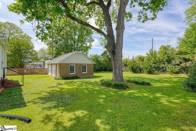 203 E South Street, Union, SC 29379