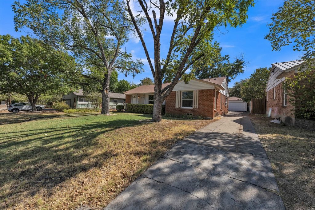 2309 Maryel Drive, Fort Worth, TX 76112 — photo 2
