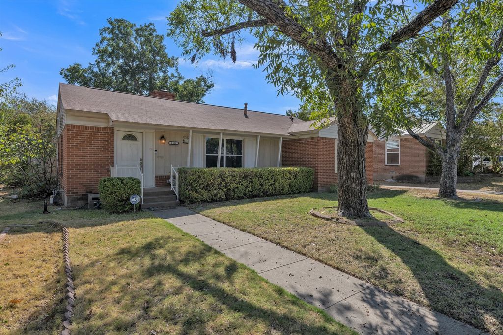 2309 Maryel Drive, Fort Worth, TX 76112 — photo 3