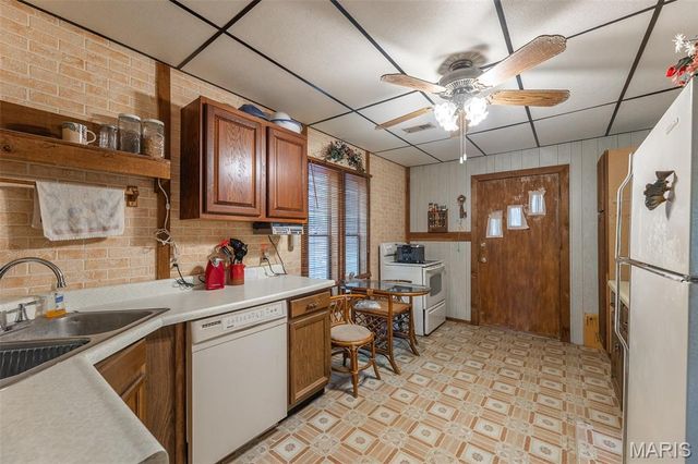 46 Dora Drive, Greenville, MO 63944