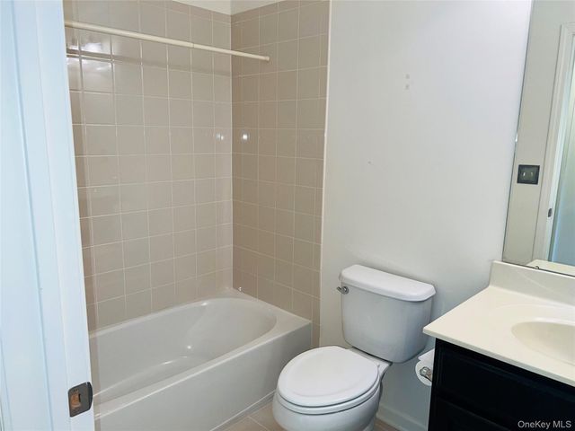 1515 Balsam Drive, New Windsor, NY 12553