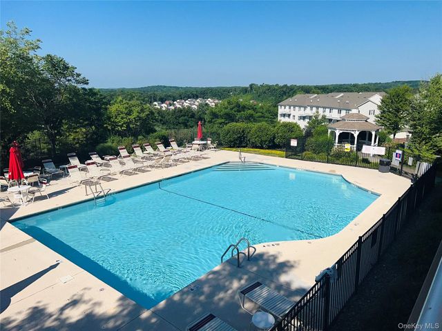 1515 Balsam Drive, New Windsor, NY 12553