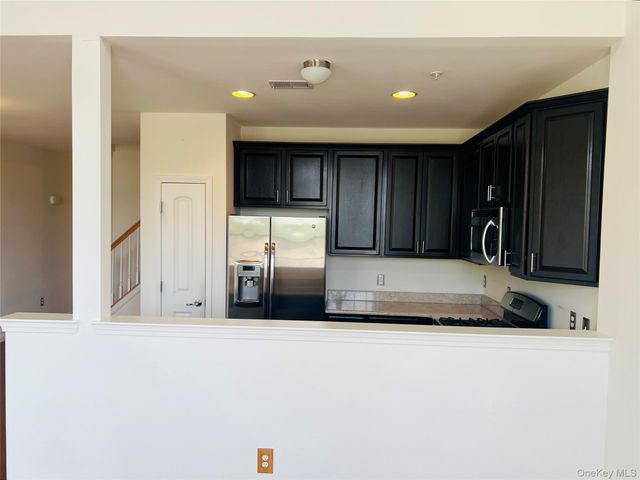 1515 Balsam Drive, New Windsor, NY 12553
