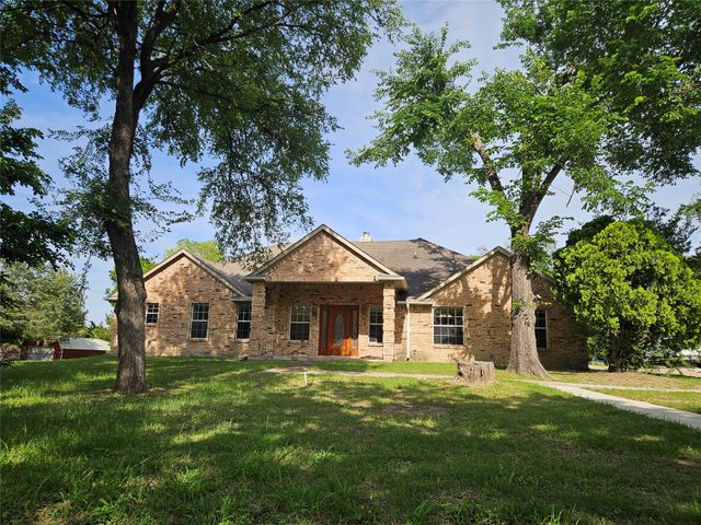 234 E FORK Road, Sunnyvale, TX 75182