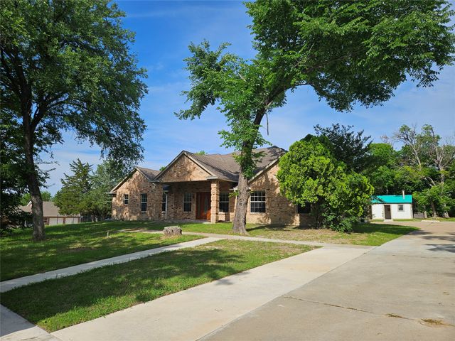 234 E FORK Road, Sunnyvale, TX 75182