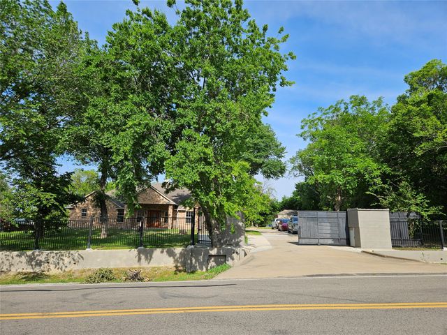 234 E FORK Road, Sunnyvale, TX 75182