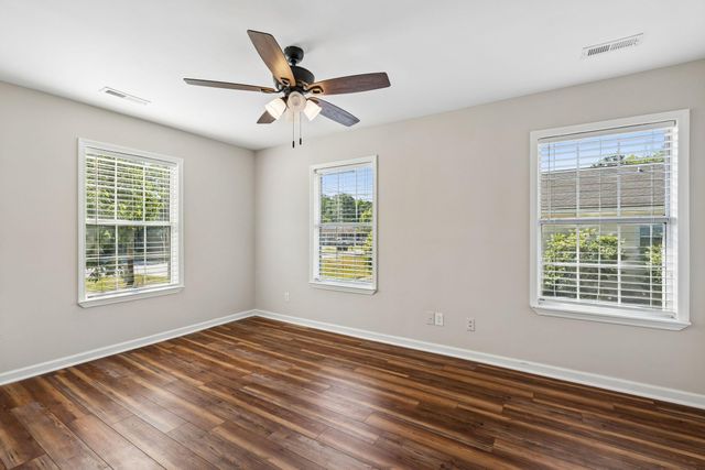 5615 Buskirk Street, North Charleston, SC 29406