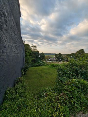 4323 Eastern Avenue, Cincinnati, OH 45226