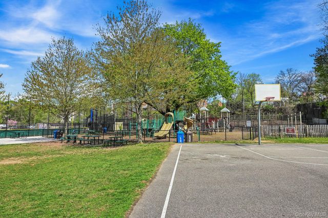 260 Garth Road 3K4, Scarsdale, NY 10583