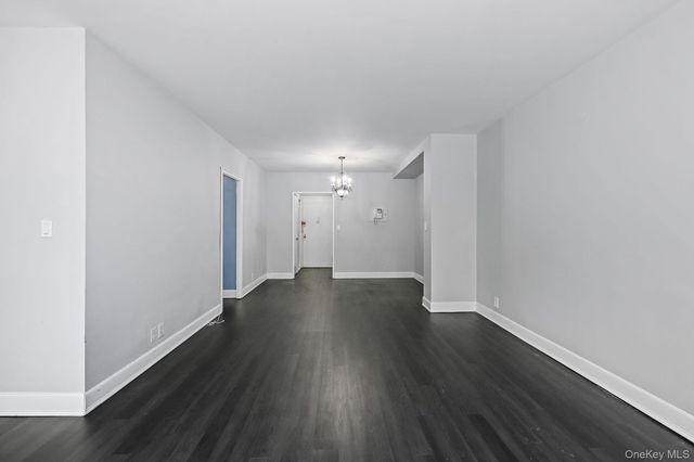 260 Garth Road 3K4, Scarsdale, NY 10583