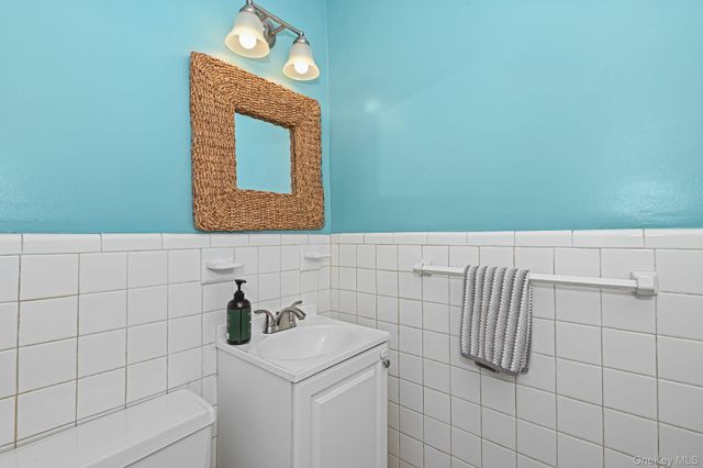 260 Garth Road 3K4, Scarsdale, NY 10583