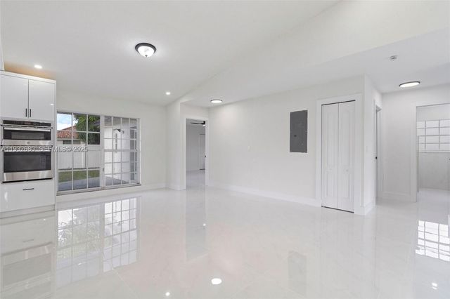 7441 NW 38th Ct, Lauderhill, FL 33319