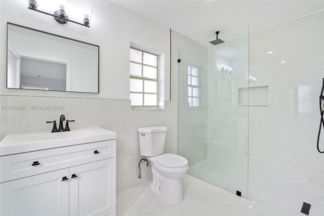 7441 NW 38th Ct, Lauderhill, FL 33319