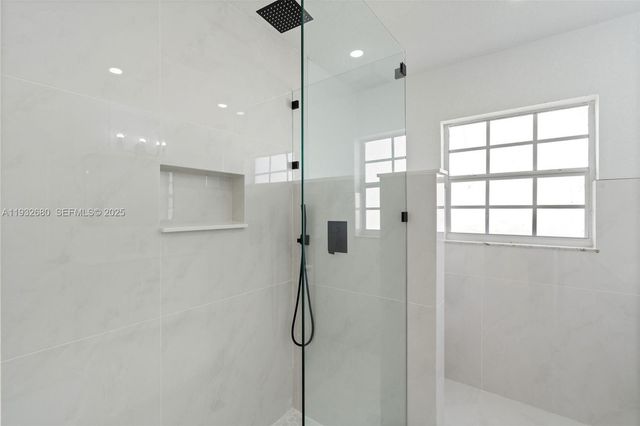 7441 NW 38th Ct, Lauderhill, FL 33319