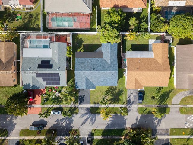 7441 NW 38th Ct, Lauderhill, FL 33319