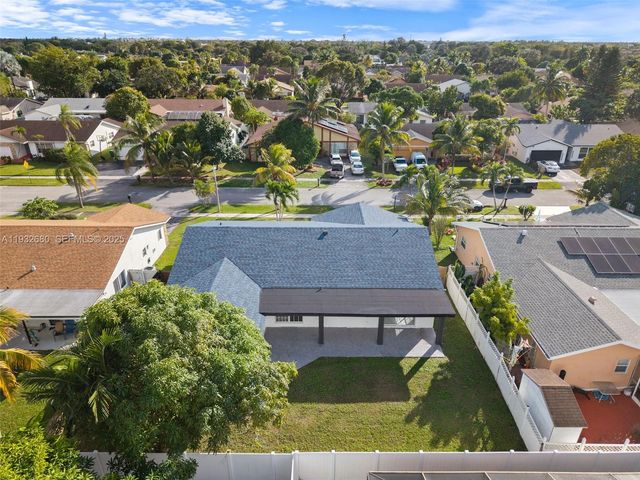 7441 NW 38th Ct, Lauderhill, FL 33319