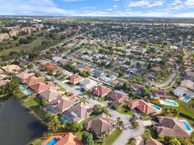 7441 NW 38th Ct, Lauderhill, FL 33319