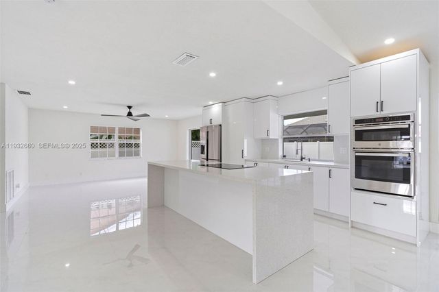 7441 NW 38th Ct, Lauderhill, FL 33319