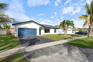 7441 NW 38th Ct, Lauderhill, FL 33319