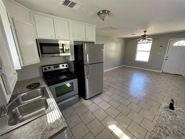 1041 Lott Ave, Austin, TX 78721